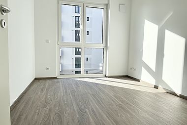 Bild zu Neubau! 4-Zimmer-Wohnung mit Südbalkon, Einbauküche und Aufzug in Rostock-Groß Klein