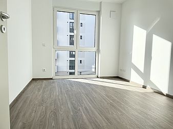 Bild zu Neubau! 4-Zimmer-Wohnung mit Südbalkon, Einbauküche und Aufzug in Rostock-Groß Klein