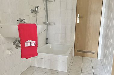 Bild zu Ruhige Randlage! 3-Zimmer-Wohnung mit Westbalkon und Dusche in Rostock-Lütten Klein