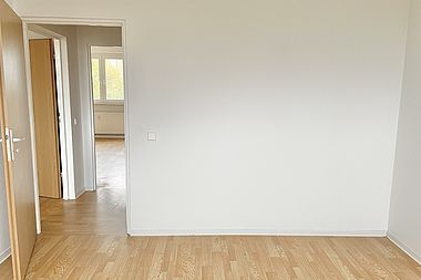 Bild zu Ruhige Randlage! 3-Zimmer-Wohnung mit Westbalkon und Dusche in Rostock-Lütten Klein