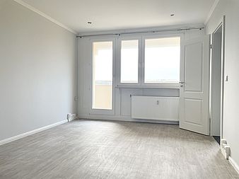 Bild zu Luxus-2-Zimmer-Wohnung mit hochwertiger Einbauküche und Westbalkon in Rostock-Südstadt