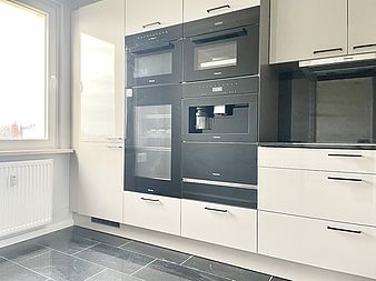 Bild zu Luxus-2-Zimmer-Wohnung mit hochwertiger Einbauküche und Westbalkon in Rostock-Südstadt