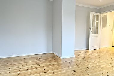 Bild zu Luxus 2-Zimmer-Wohnung mit hochwertiger Einbauküche und Dielenboden in Rostock-Komponistenviertel