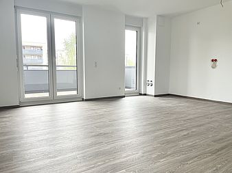 Bild zu Neubau! 3-Zimmer-Wohnung mit Einbauküche, Tiefgaragenstellplatz und Ostbalkon in Rostock-Groß Klein