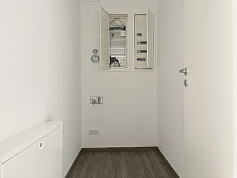 Bild zu Neubau! 3-Zimmer-Wohnung mit Einbauküche, Tiefgaragenstellplatz und Ostbalkon in Rostock-Groß Klein